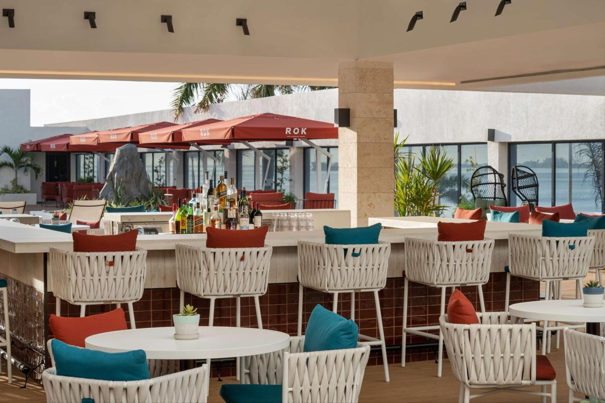 Rok Hotel Kingston Tapestry Collection By Hilton Exterior photo