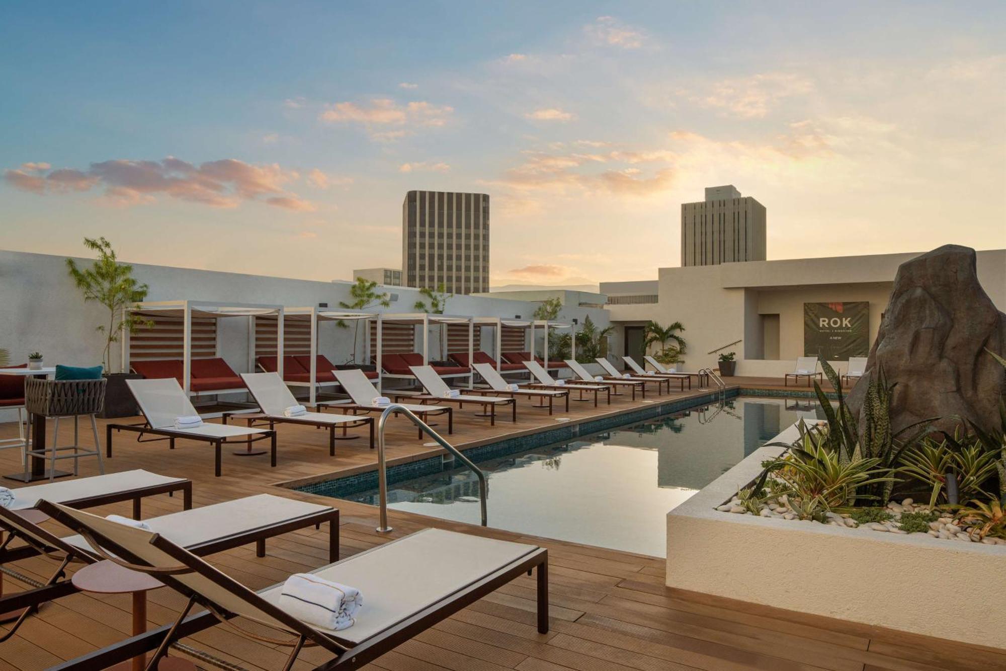 Rok Hotel Kingston Tapestry Collection By Hilton Exterior photo